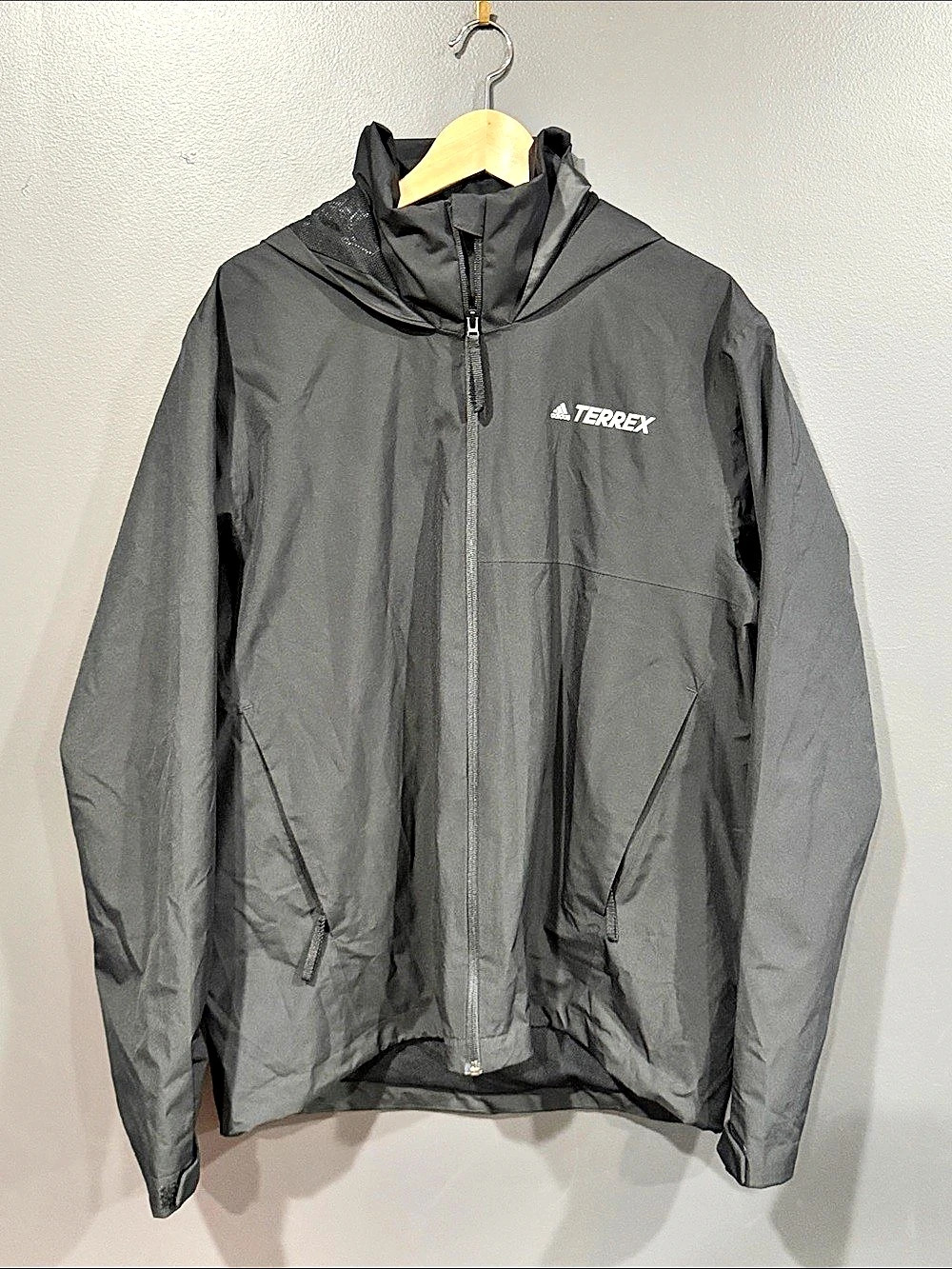 adidas TERREX Performance Hooded Jacket Size Large Like New